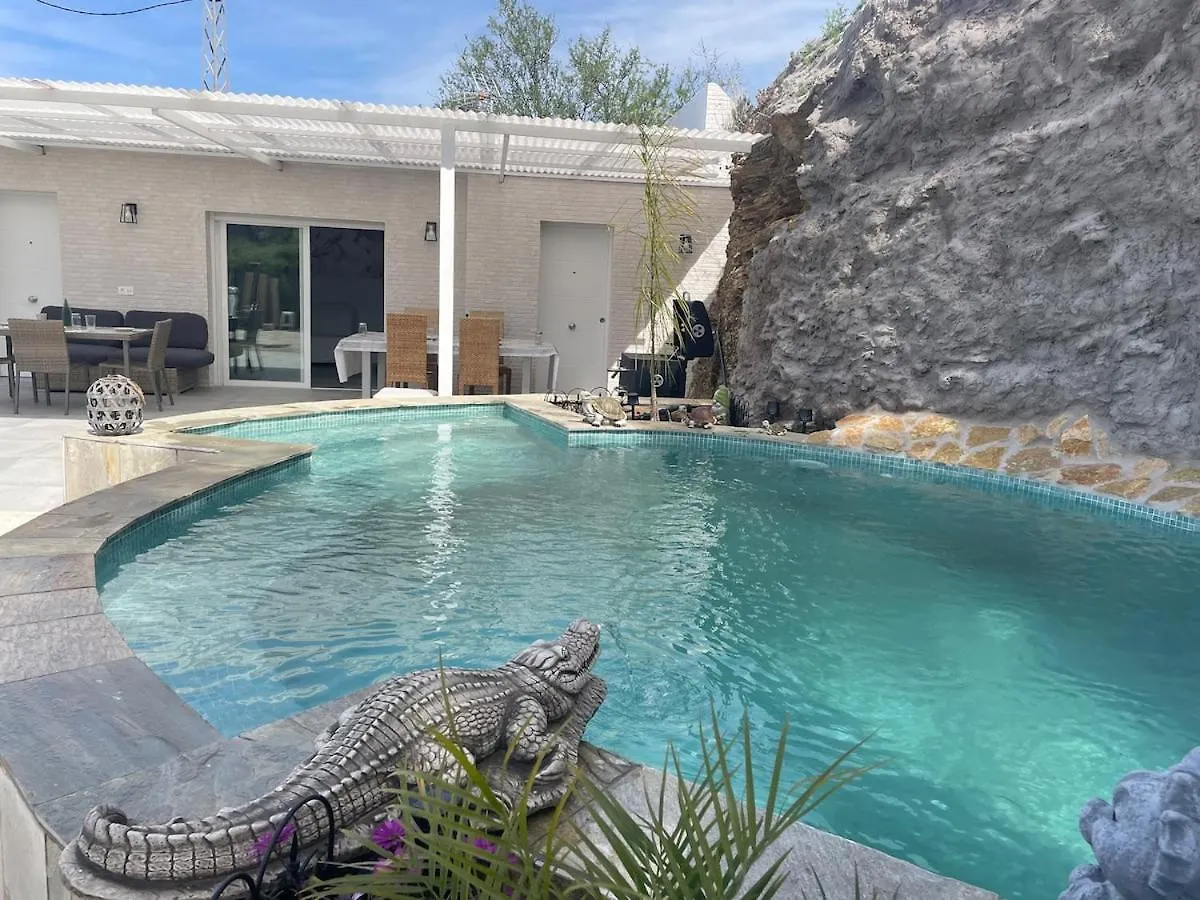 Casa Blanca Guaro Apartment